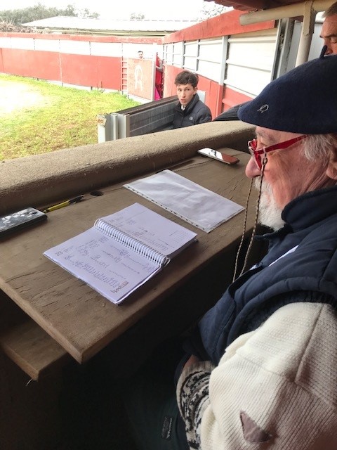 Andoni et son cahier Andoni et son cahier