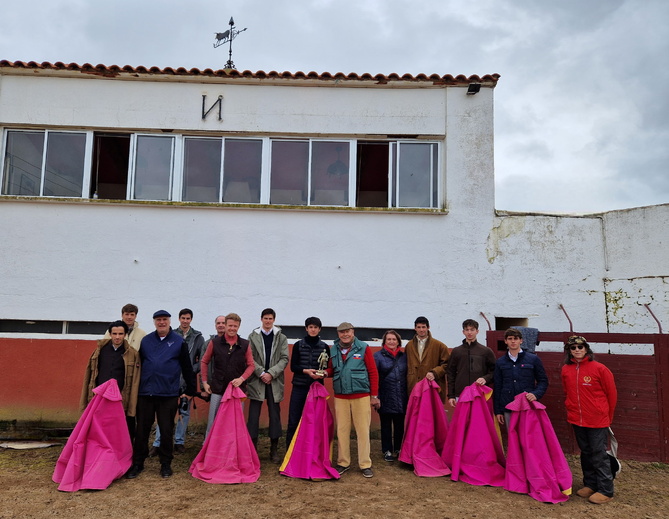 Trophée du Meilleur Novillero Sans Picadors 2025 Trophée du Meilleur Novillero Sans Picadors 2025