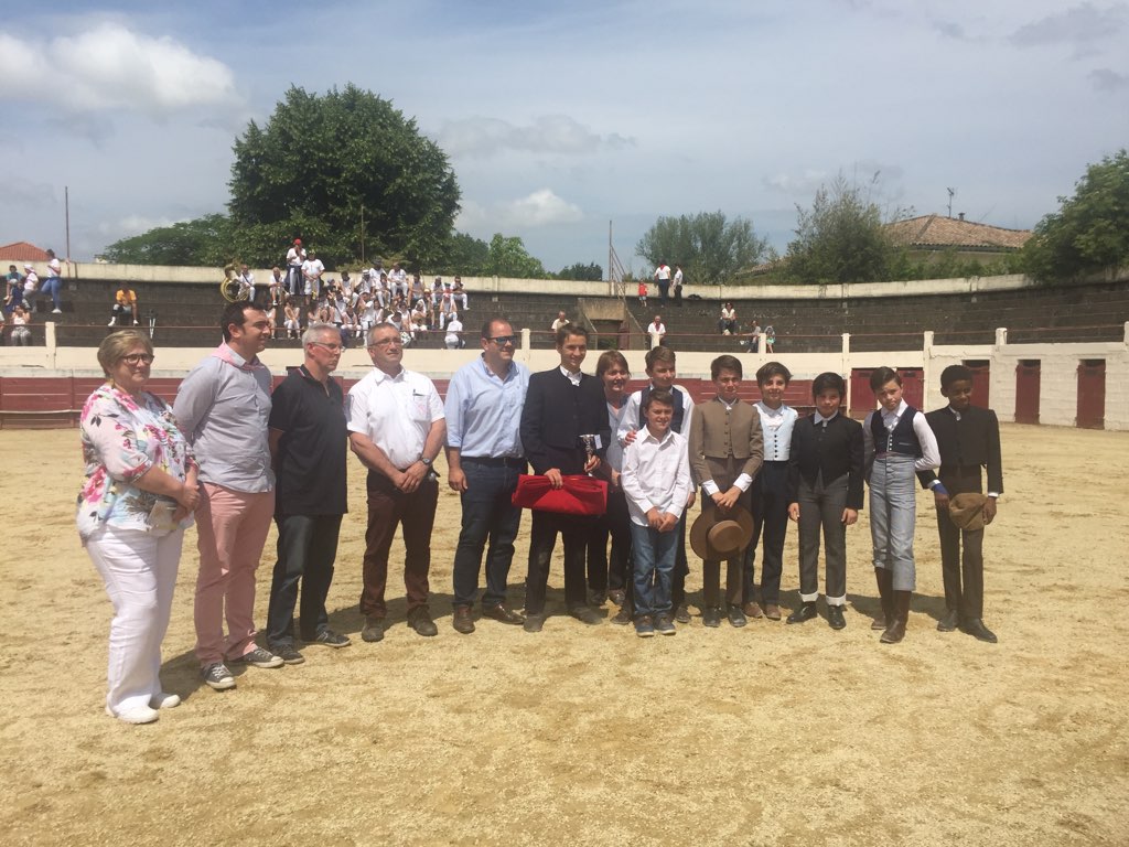 Quentin remporte le prix de la jolie capea de Grenade sur l'Adour...