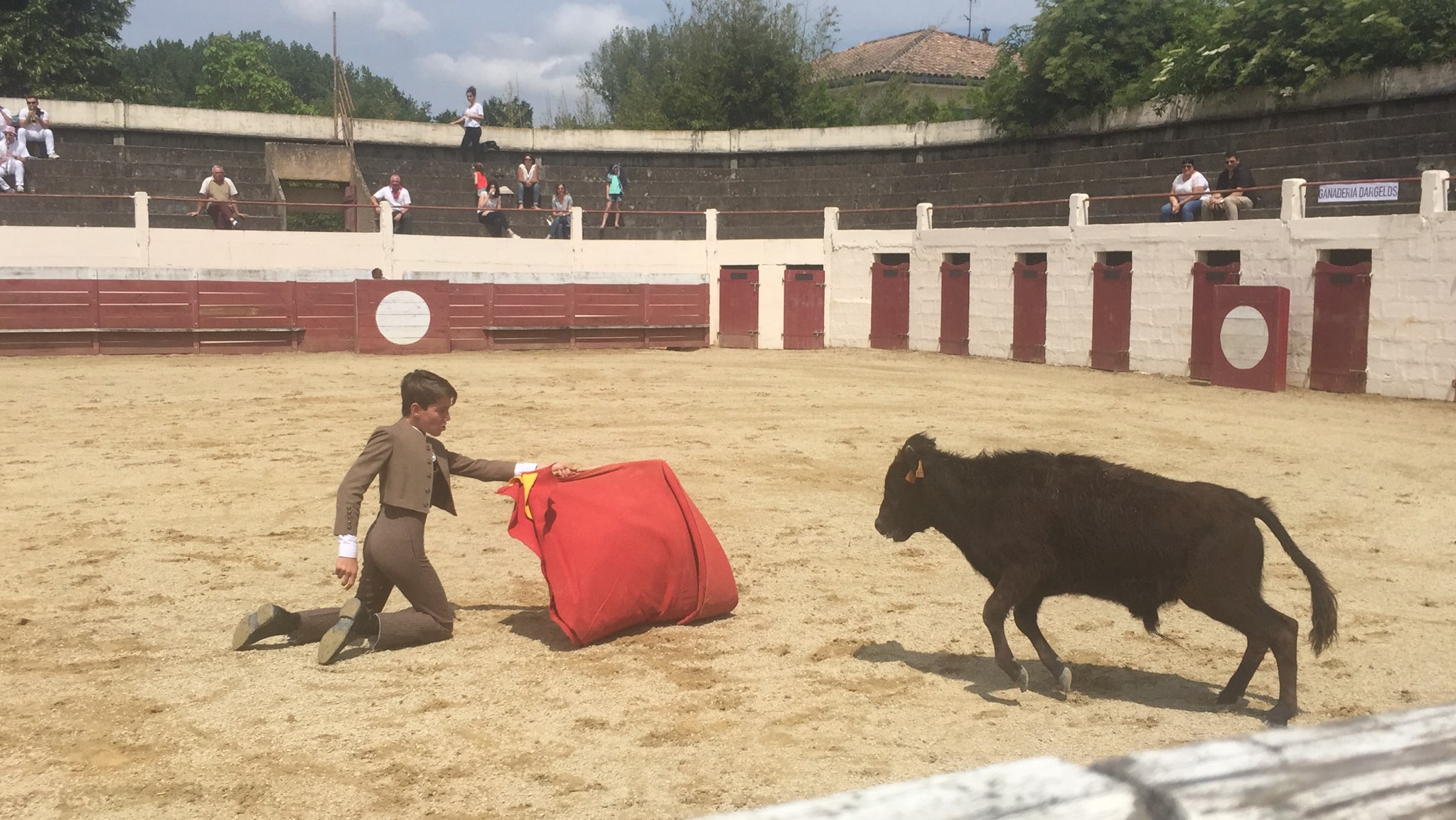 Quentin remporte le prix de la jolie capea de Grenade sur l'Adour...