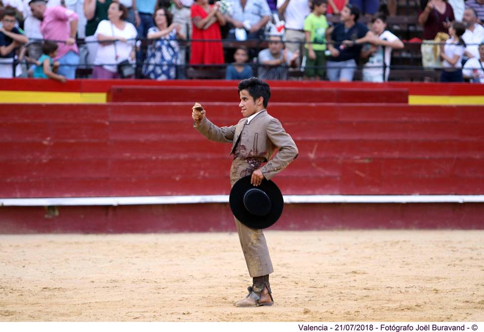 Nino coupe une belle oreille à Valencia ...